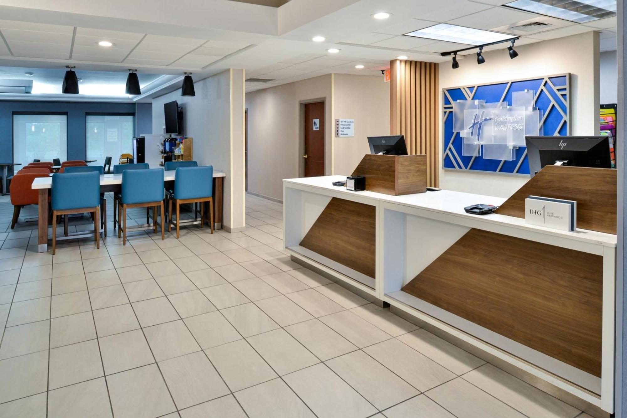 Holiday Inn Express Lewisburg - New Columbia By Ihg Exterior foto